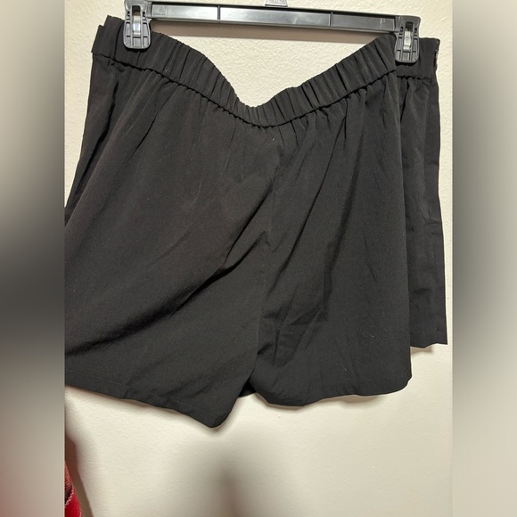 SHEIN Curve Skort with Buckle - Picture 3 of 4